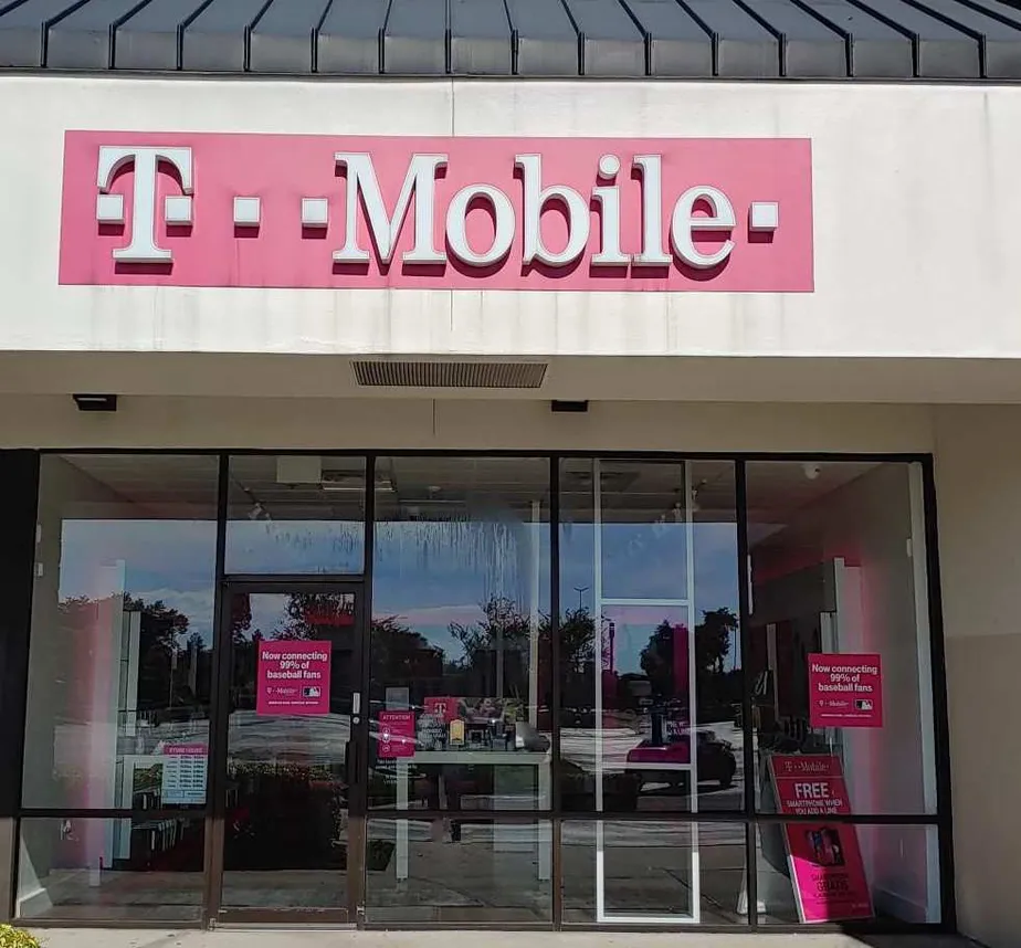 Exterior photo of T-Mobile store at Malabar Rd Ne & San Filippo Dr Se, Palm Bay, FL