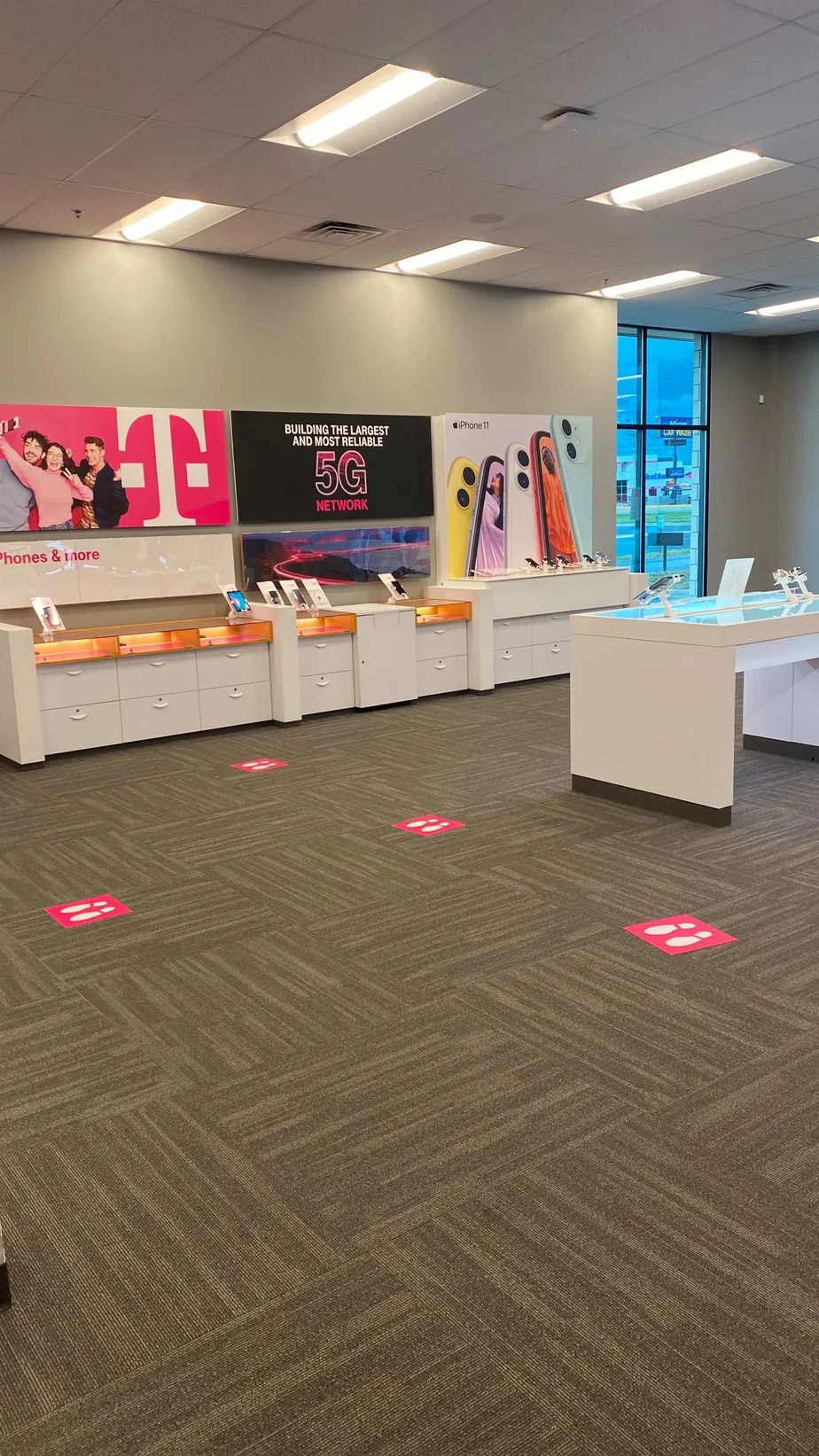 Interior photo of T-Mobile Store at S Campbell Ave & South Ave, Springfield, MO