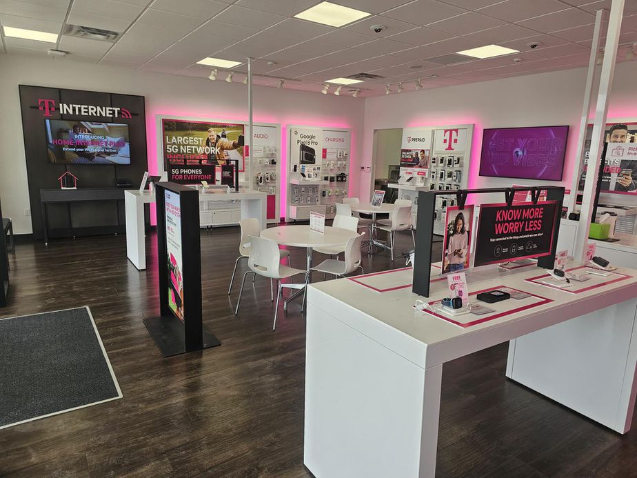 Interior photo of T-Mobile Store at Main St Plaza, Seminole, TX