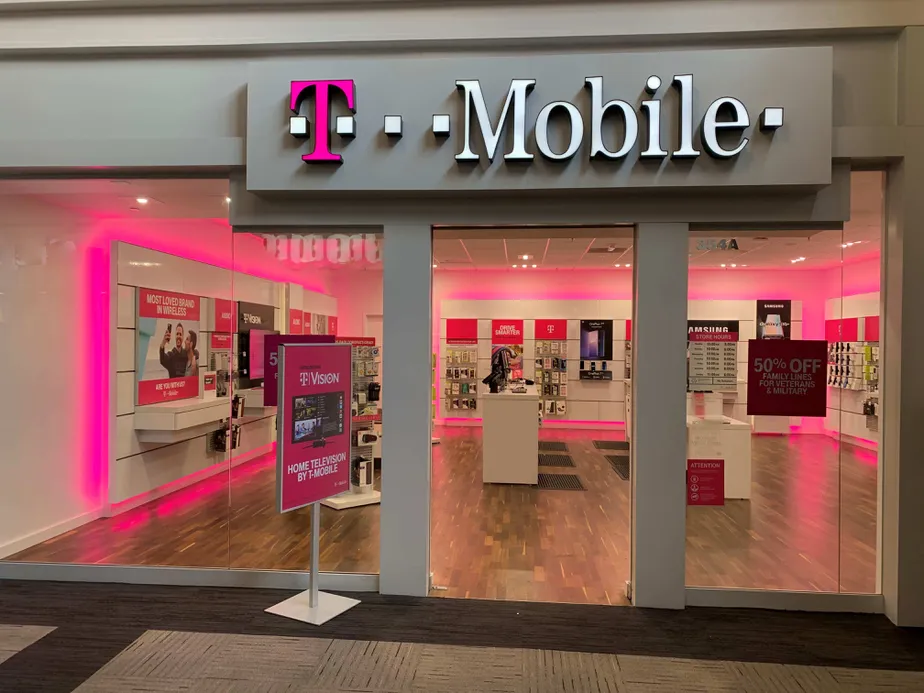 Exterior photo of T-Mobile store at Coddingtown Mall, Santa Rosa, CA