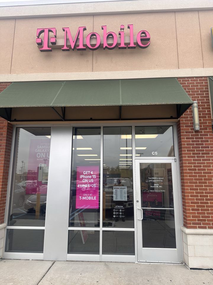 Exterior photo of T-Mobile Store at Mt Holly Rd & Wishing Well Dr, Burlington, NJ