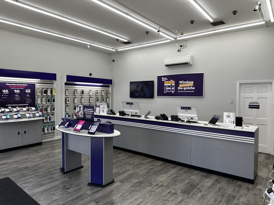 Metro by T-Mobile 342 Main St - 342 Main St 