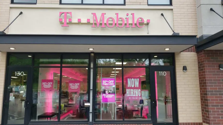 Exterior photo of T-Mobile store at 45th St & 40th Ave, Fargo, ND