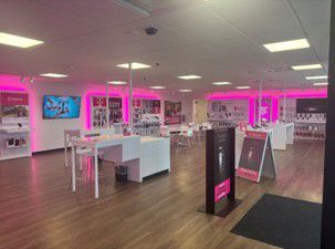 Interior photo of T-Mobile Store at Hwy 78 & Pediatric, Jasper, AL