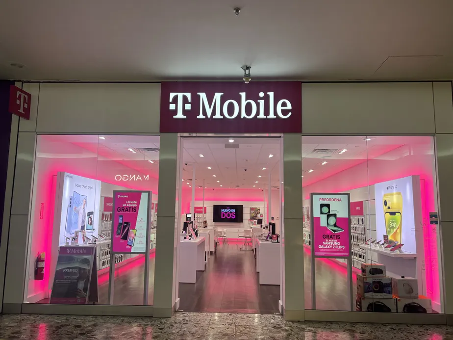 Exterior photo of T-Mobile Store at Mayaguez Mall, Mayaguez, PR