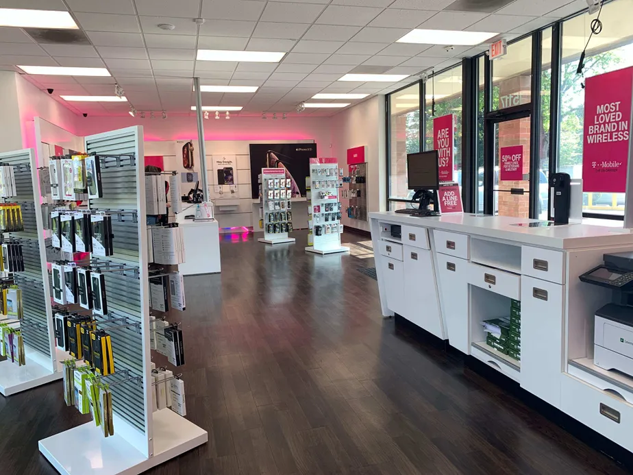 Interior photo of T-Mobile Store at McLoughlin & Oak Grove, Oak Grove, OR