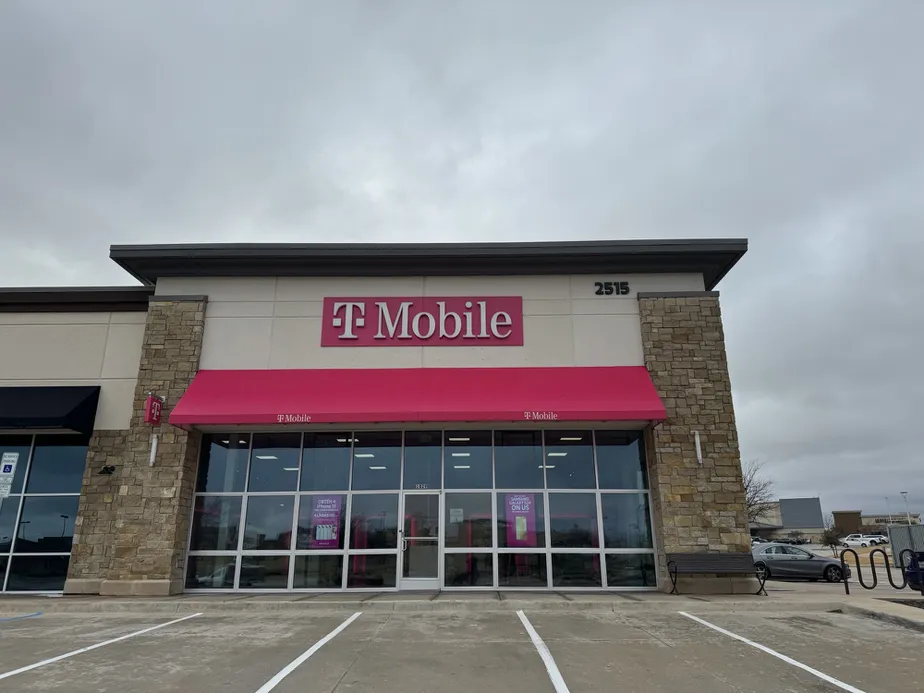  Exterior photo of T-Mobile Store at W University Dr & Twn Ctr Trl, Denton, TX 