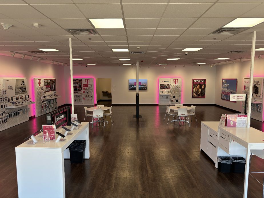 Interior photo of T-Mobile Store at Northwest Hwy & Cog Circle, Crystal Lake, IL