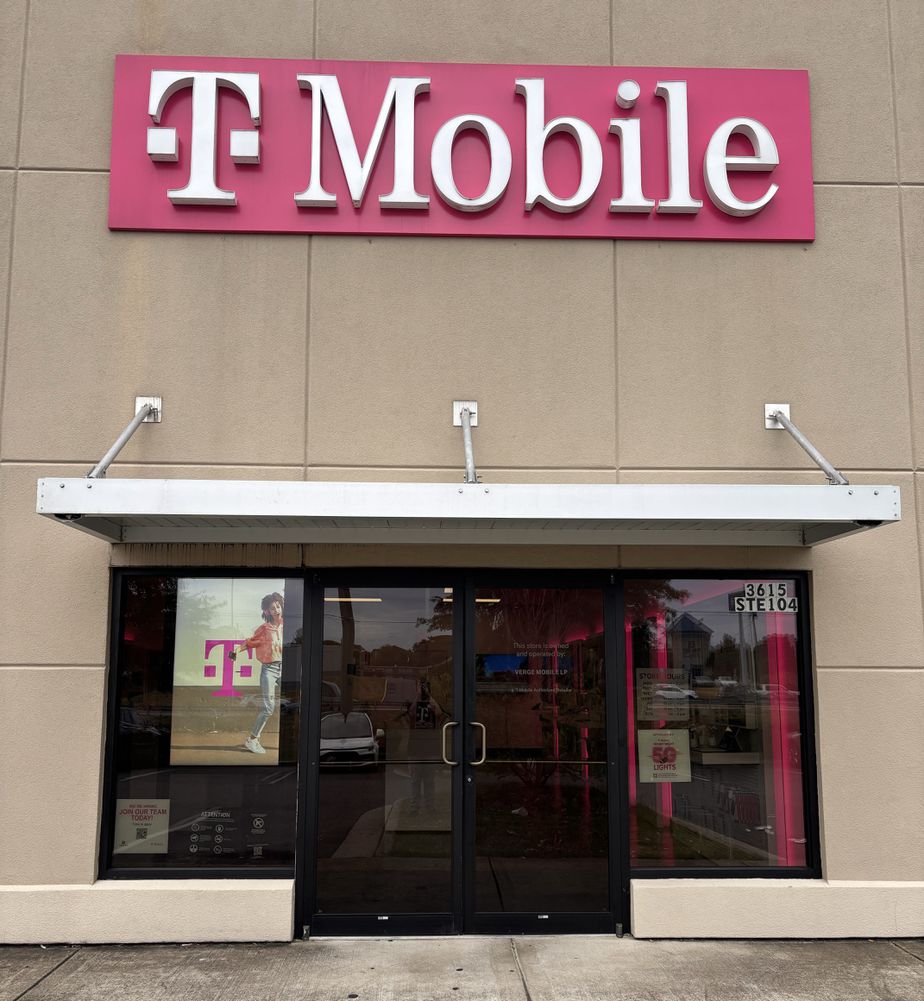 Exterior photo of T-Mobile Store at McFarland & James Harrison Jr, Tuscaloosa, AL
