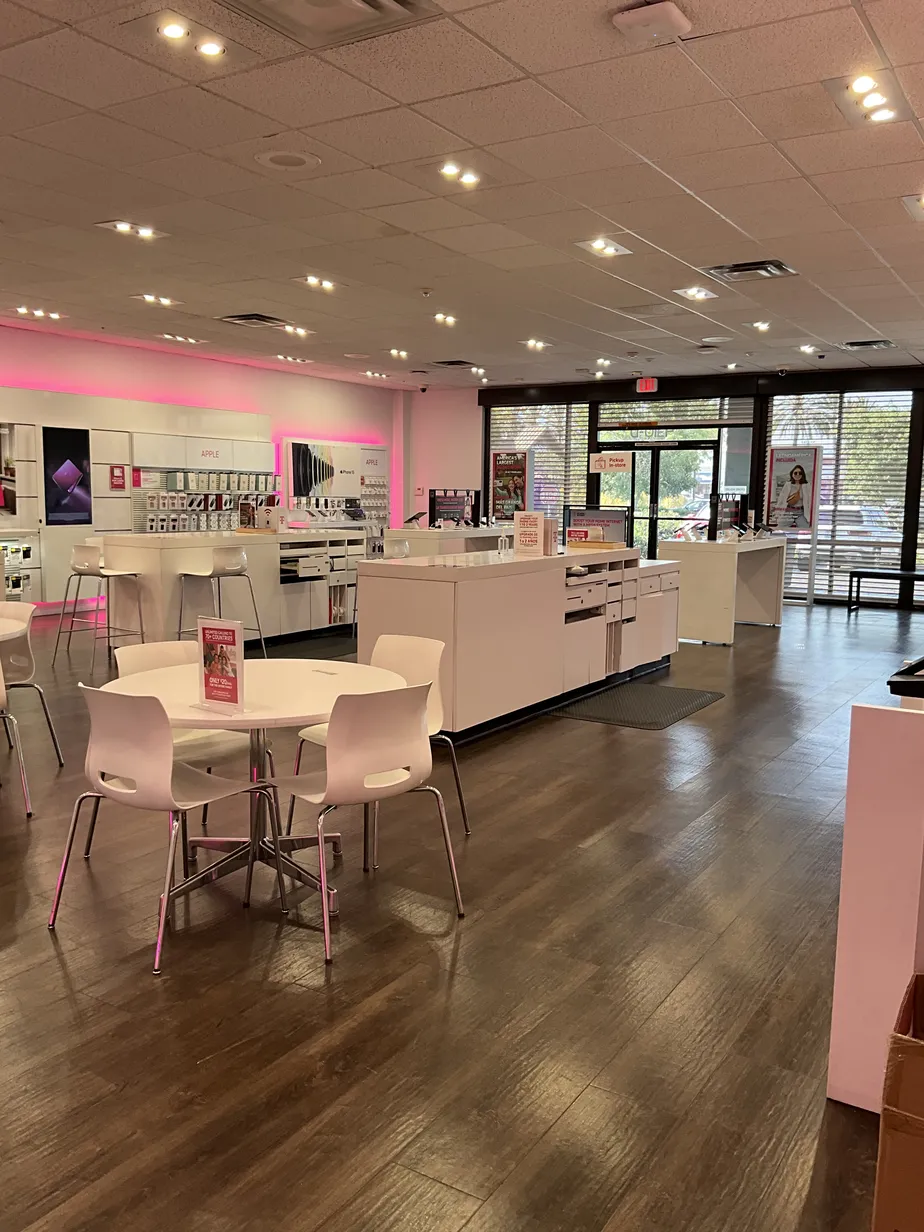  Interior photo of T-Mobile Store at Camino De La Plaza & Willow, San Ysidro, CA 