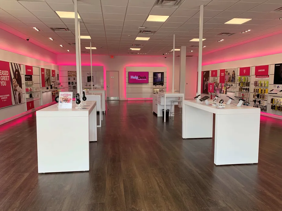 Interior photo of T-Mobile Store at Franklin & New Rd, Waco, TX