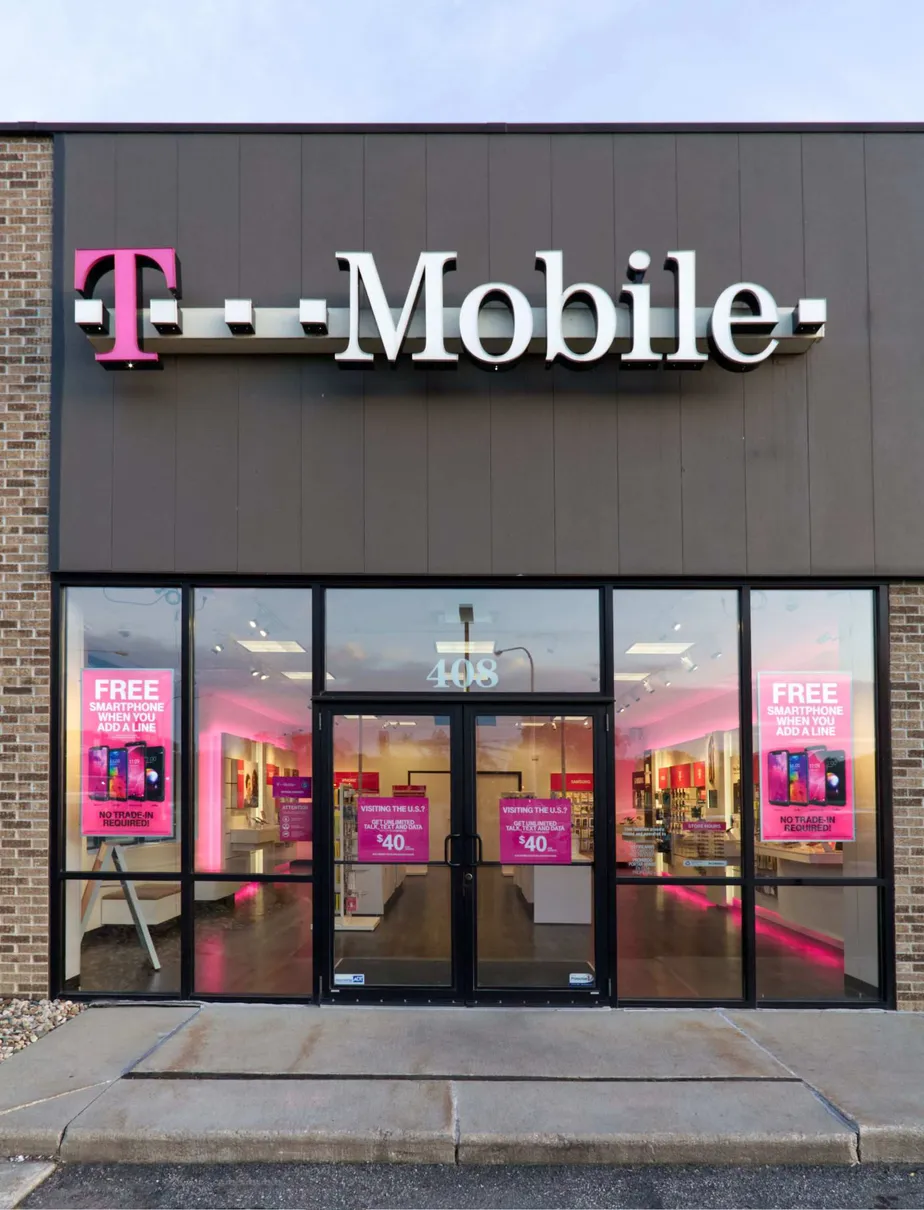 Exterior photo of T-Mobile store at 12th Street & Crossroads 1, Rochester, MN