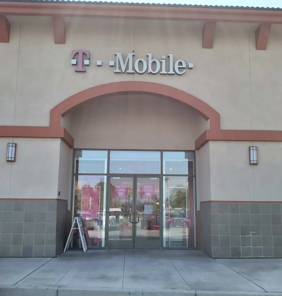 Exterior photo of T-Mobile store at Milken & Ontario Mills, Ontario, CA