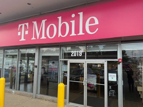 Exterior photo of T-Mobile Store at Langhorne E Lincoln Hwy, Langhorne, PA