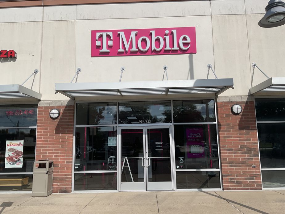Exterior photo of T-Mobile Store at Dequindre & 12 Mile, Warren, MI