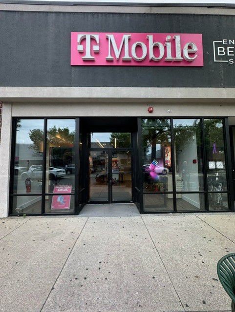 Exterior photo of T-Mobile Store at E Main St & N Ocean Ave, Patchogue, NY