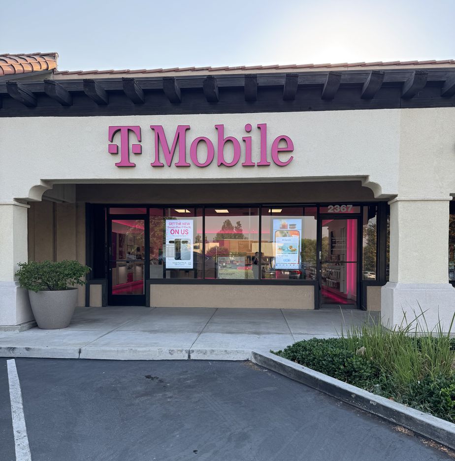 Exterior photo of T-Mobile Store at Foothill & Fruit, La Verne, CA