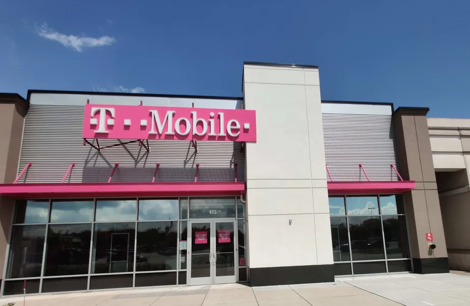 Exterior photo of T-Mobile store at Ritchie Hwy & Ordnance Rd 2, Glen Burnie, MD