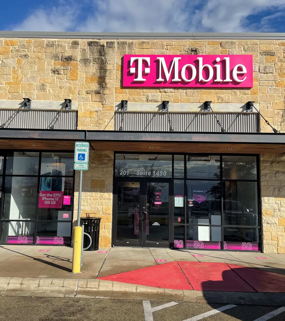Exterior photo of T-Mobile store at E Central Texas Expy & Helms Way, Harker Heights, TX