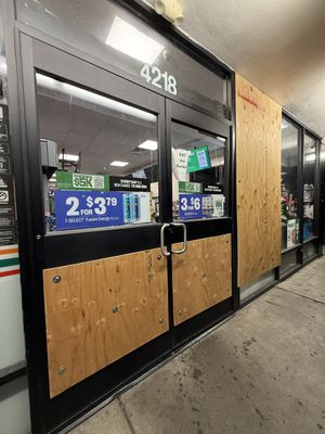 Image gallery for 7-Eleven