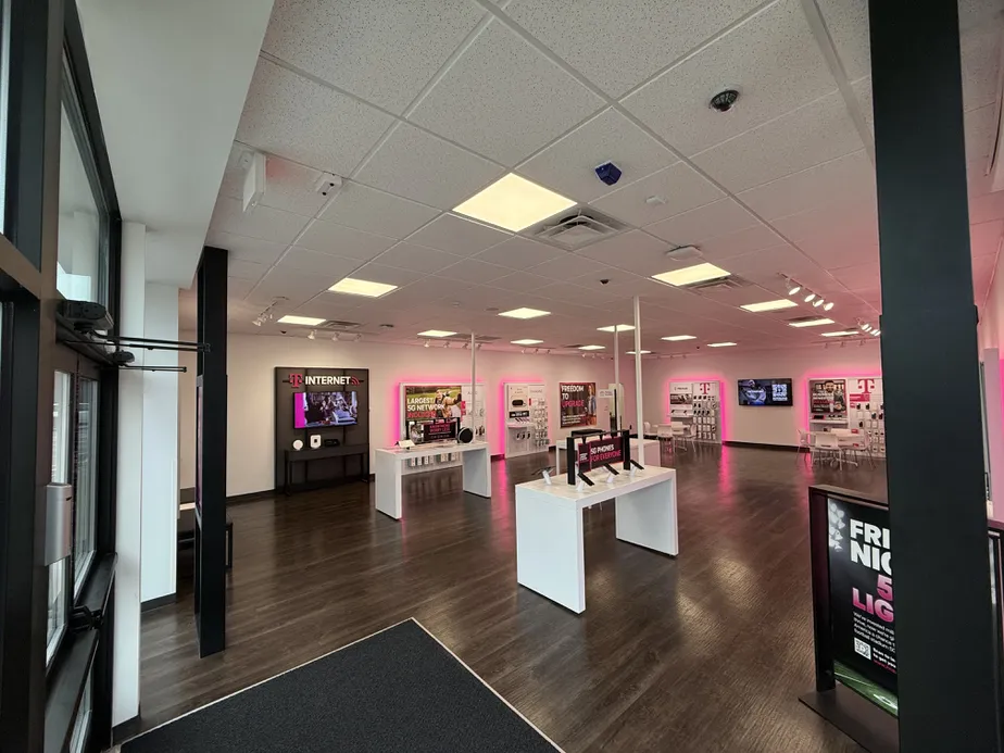  Interior photo of T-Mobile Store at Brunswick, ME, Brunswick, ME 
