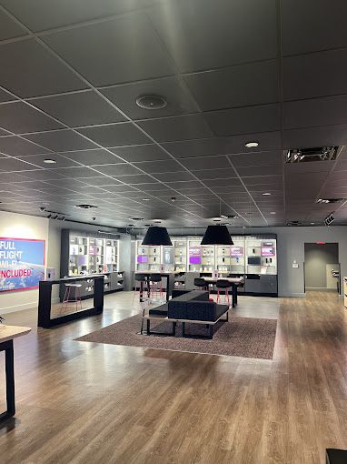Interior photo of T-Mobile Store at Kennedy Blvd & Gray Ct, Tampa, FL