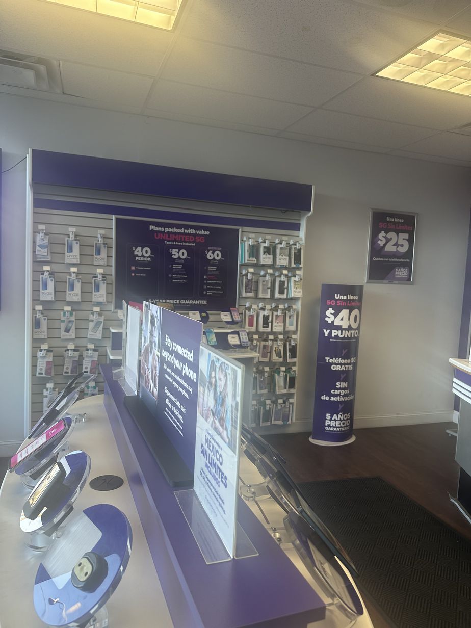 Metro by T-Mobile 345 Broadway - 345 Broadway 