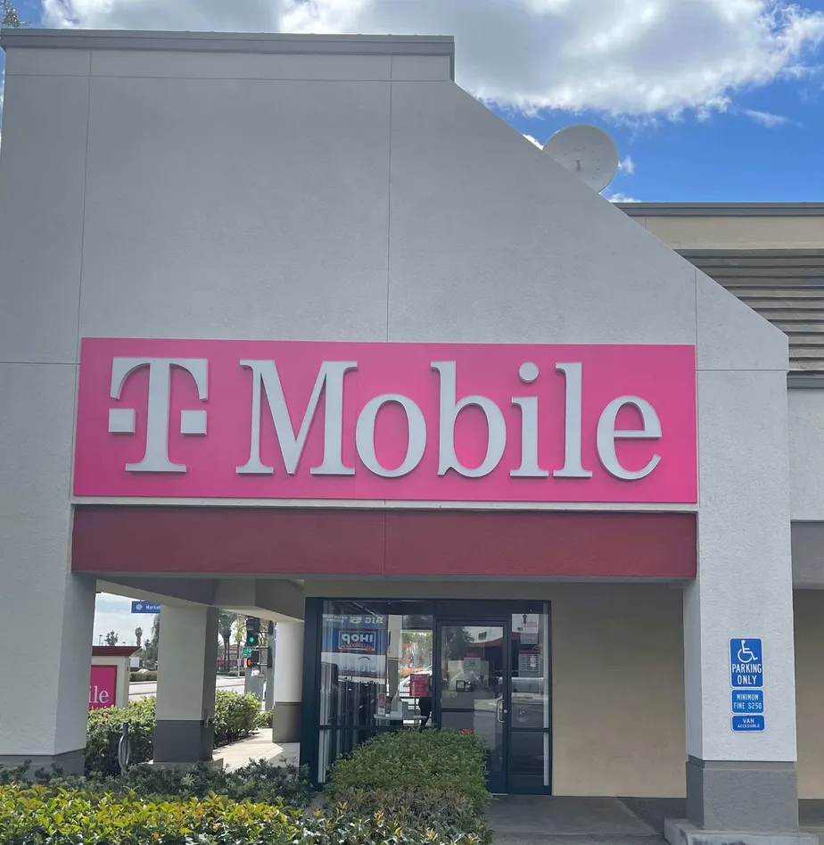 Exterior photo of T-Mobile store at Eastern Ave & Lubec St, Bell Gardens, CA