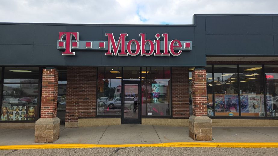 Exterior photo of T-Mobile Store at The Richfield Hub, Richfield, MN