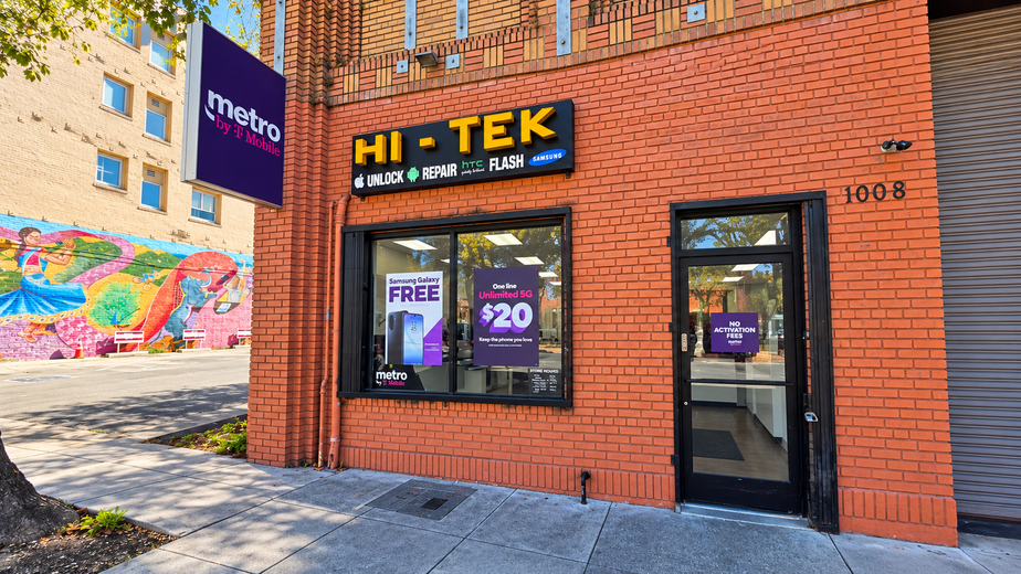 Metro by T-Mobile 1008 University Ave - 1008 University Ave 