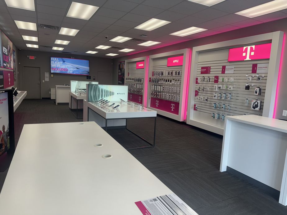 Interior photo of T-Mobile Store at Battle Ridge Pavilion, Marietta, GA