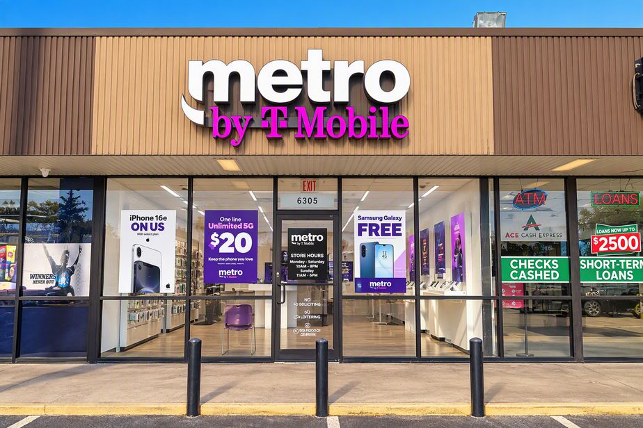 Metro by T-Mobile 6305 Highway 6 - 6305 Highway 6 