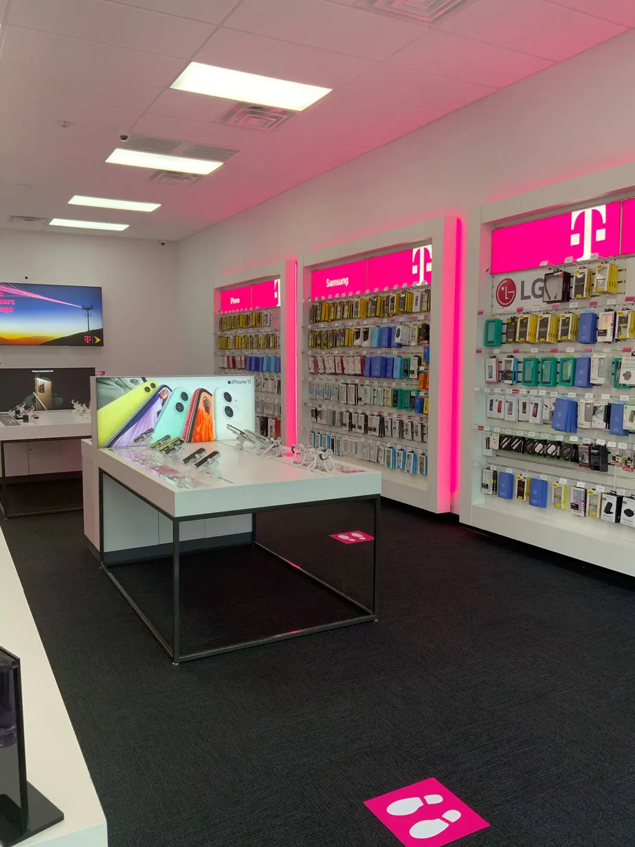  Interior photo of T-Mobile Store at E Admiral Doyle Dr & Weldon St, New Iberia, LA 