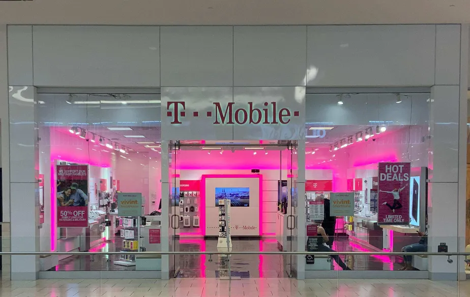 Exterior photo of T-Mobile store at Santa Anita 2, Arcadia, CA