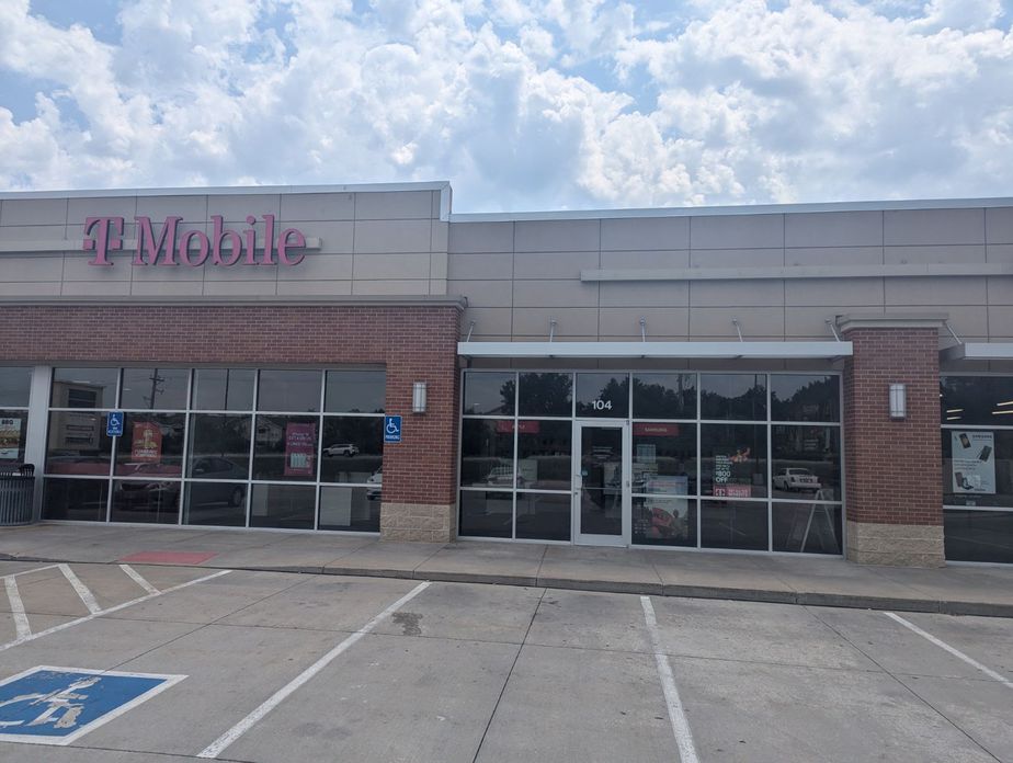 Exterior photo of T-Mobile Store at W Maple Rd & N 150th St, Omaha, NE