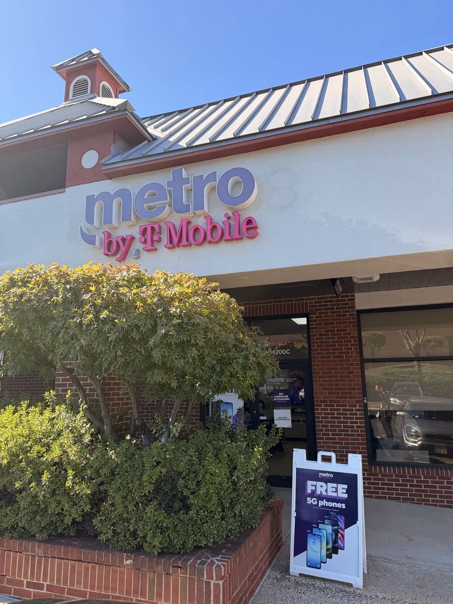 Metro by T-Mobile 14200C Centreville Sq - 14200C Centreville Sq 