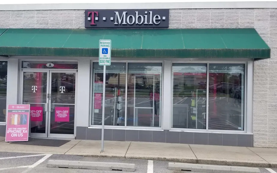 Exterior photo of T-Mobile store at Baltimore National Pike & N Chatham, Ellicott City, MD