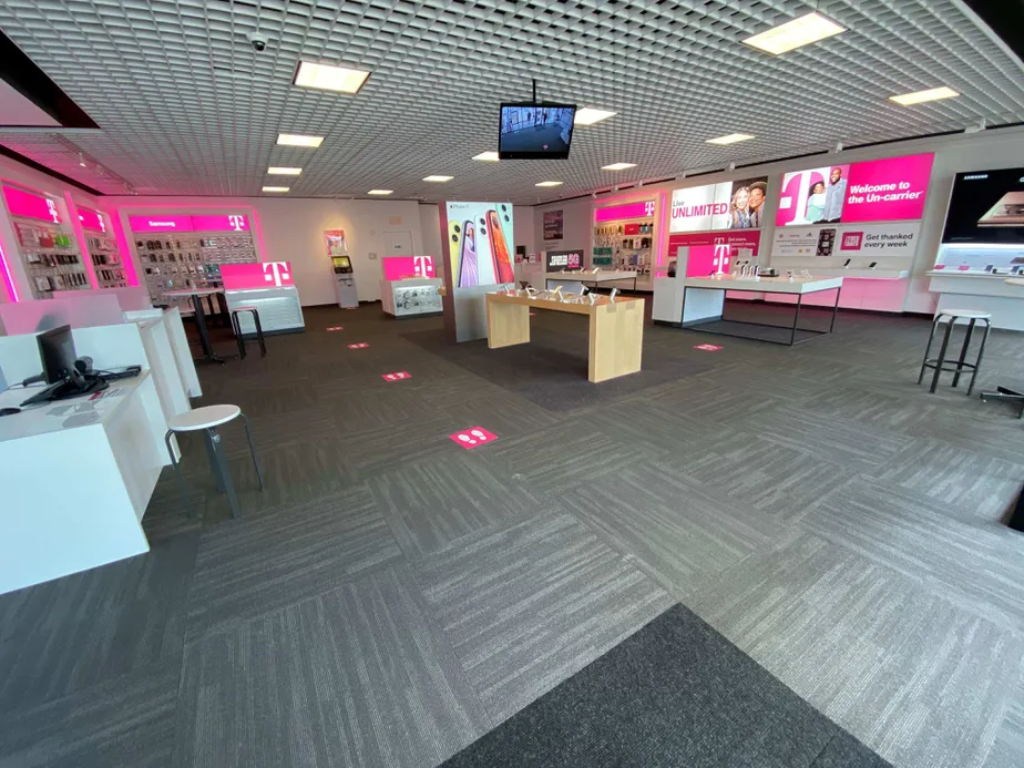 Interior photo of T-Mobile Store at US Hwy 75 & Town Ctr, Sherman, TX