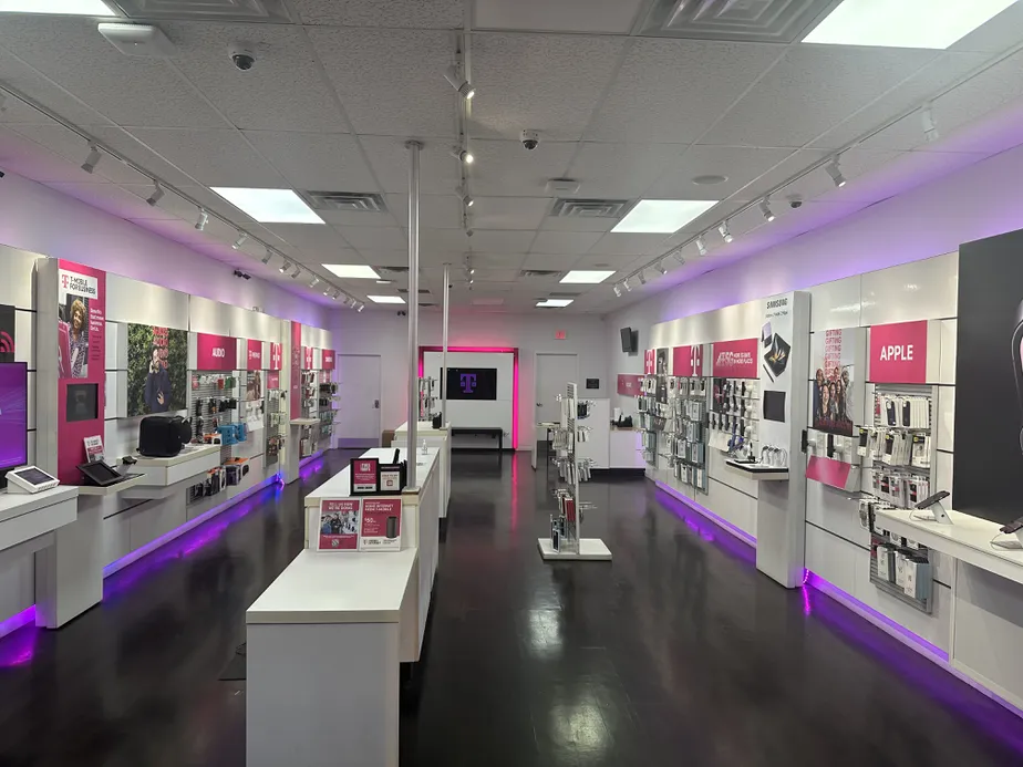  Interior photo of T-Mobile Store at Liberty Ave & Fitzpatrick St, Hillside, NJ 