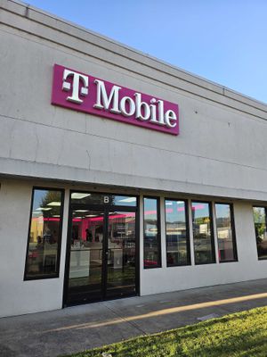 T-Mobile Authorized Retailer