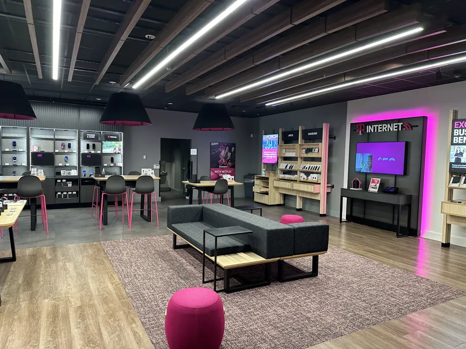  Interior photo of T-Mobile Store at Sunrise & White Rock, Rancho Cordova, CA 