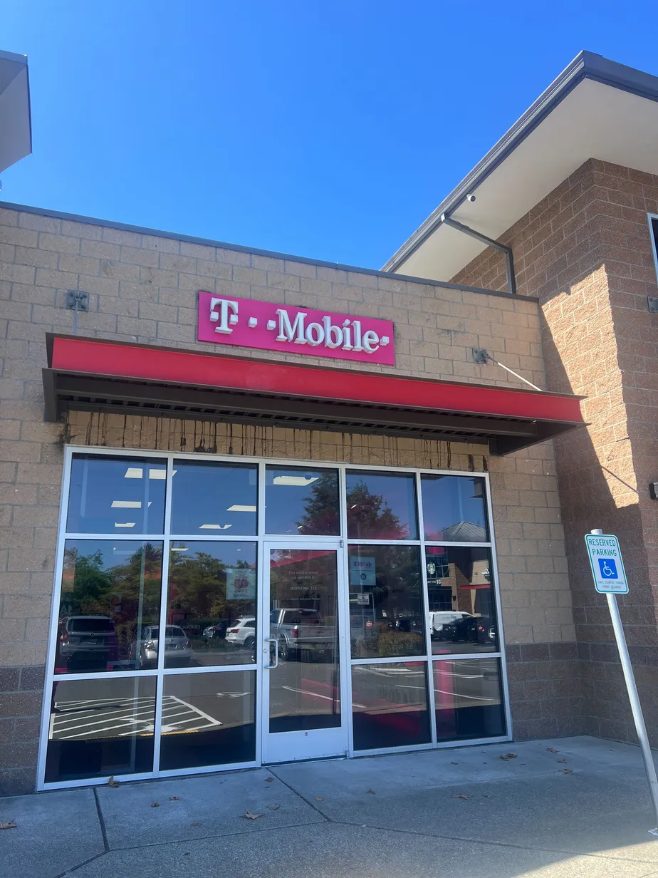  Exterior photo of T-Mobile Store at Center Dr & Wilmington Dr, Dupont, WA 