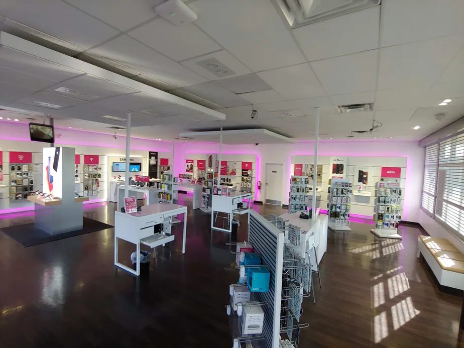Interior photo of T-Mobile Store at Portsmouth Victory Crossing, Portsmouth, VA