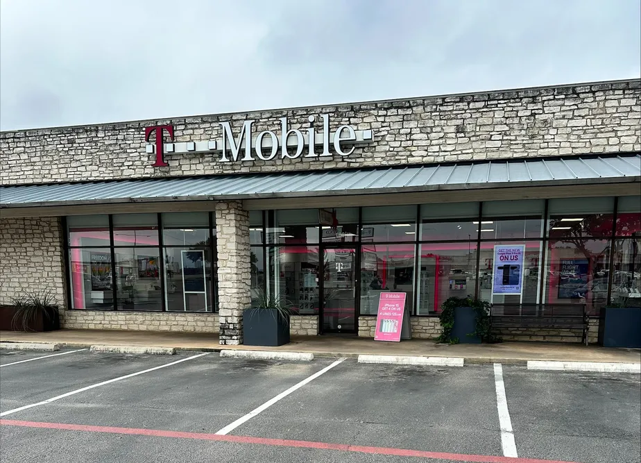  Exterior photo of T-Mobile Store at I-35 & Sam Bass Rd, Round Rock, TX 