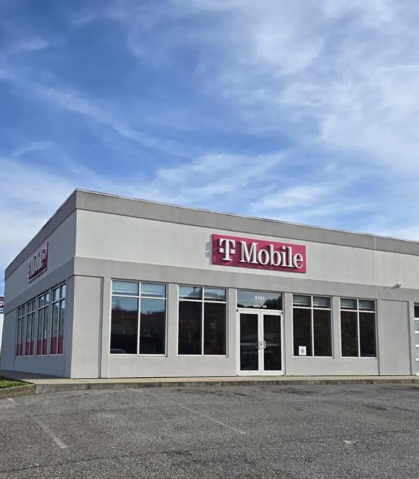  Exterior photo of T-Mobile Store at Maccorkle Ave SE & 57th St SE, Charleston, WV 