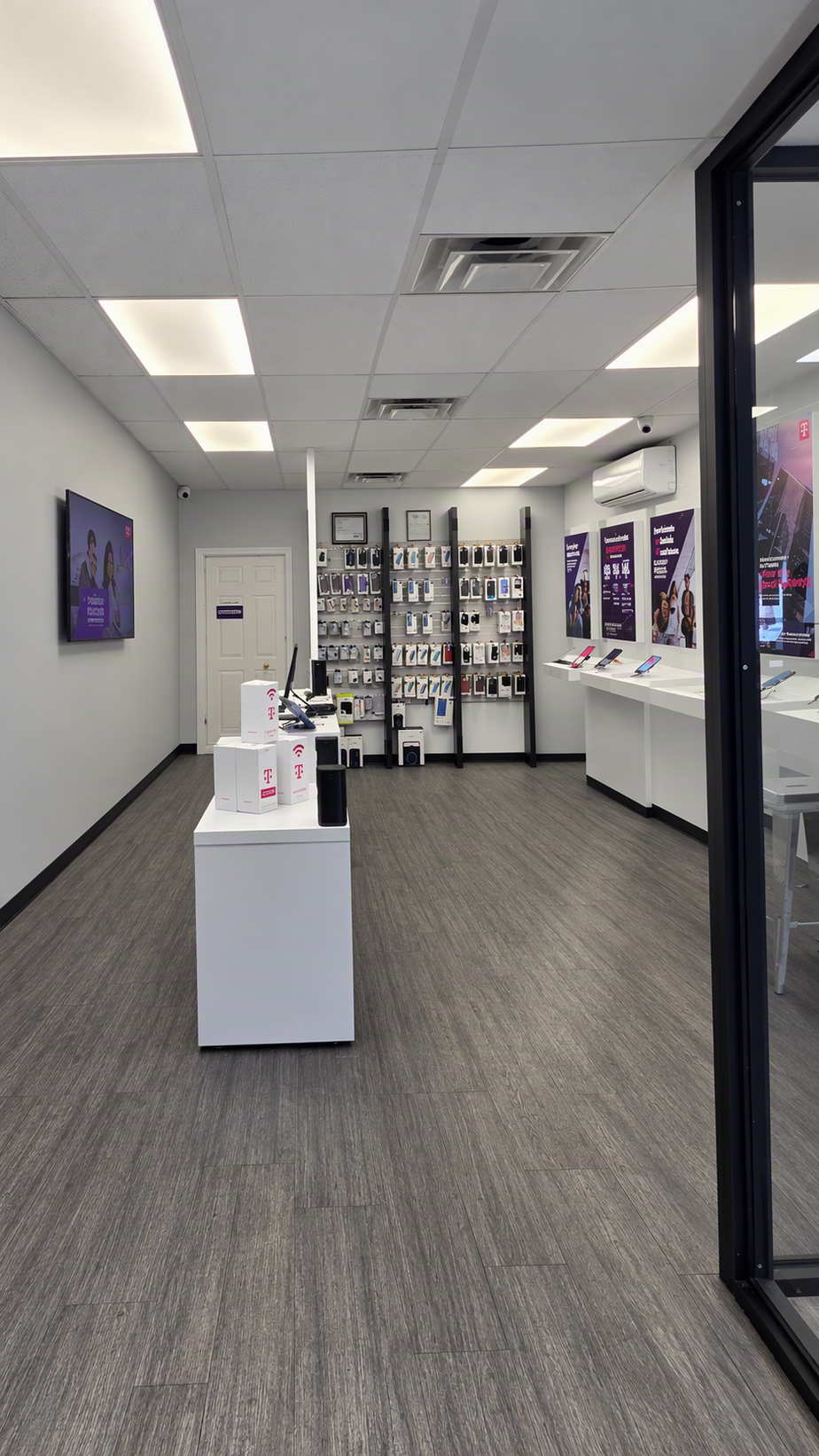 Metro by T-Mobile 1336 Broadway - 1336 Broadway 