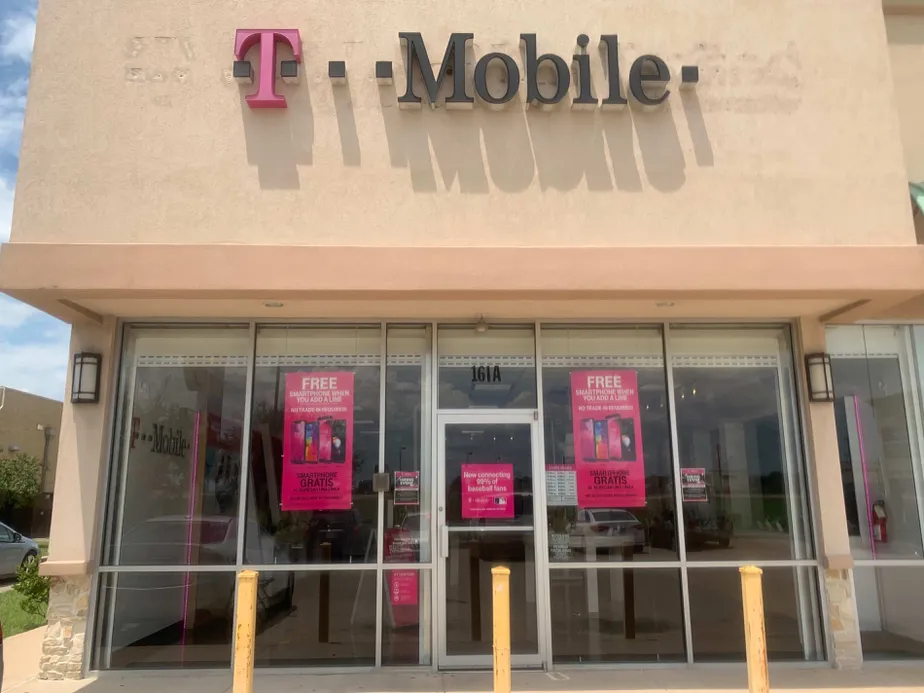 Exterior photo of T-Mobile store at Hwy 35 Bypass & Hwy 6 2, Alvin, TX