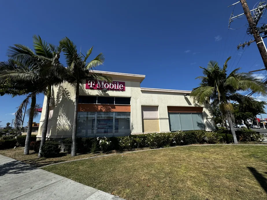  Exterior photo of T-Mobile Store at Imperial & Crenshaw, Inglewood, CA 