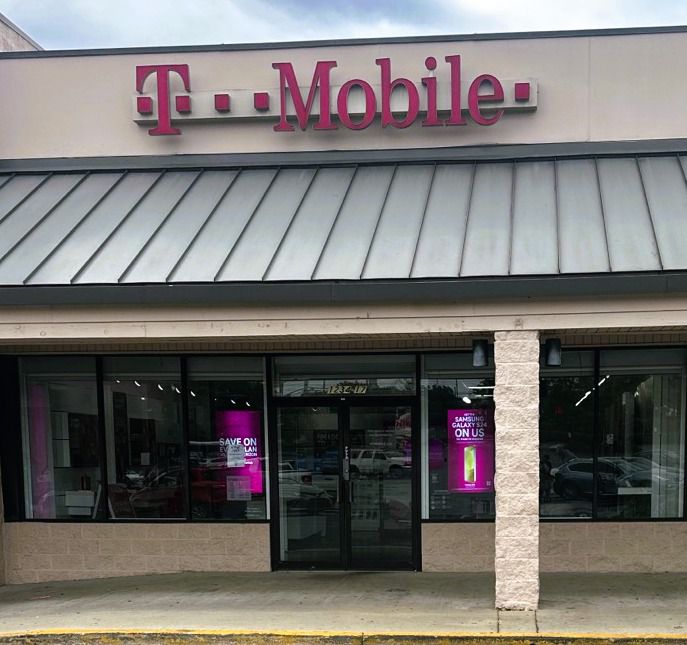 Exterior photo of T-Mobile Store at S Hairston Rd & Redan Rd, Stone Mountain, GA
