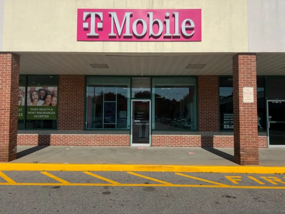  Exterior photo of T-Mobile Store at Market Basket Plaza, Ashland, MA 